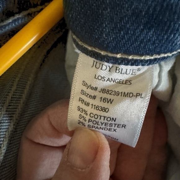 JUDY BLUE Los Angeles 16w high rise straight fit light wash distressed jeans EUC - Picture 10 of 16